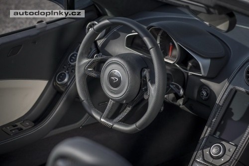 McLaren odhodil klobouk