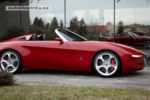 Alfa Romeo Spider jako MX-5
