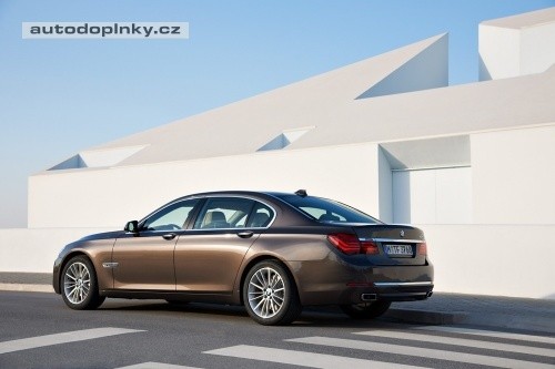 BMW 7 po faceliftu