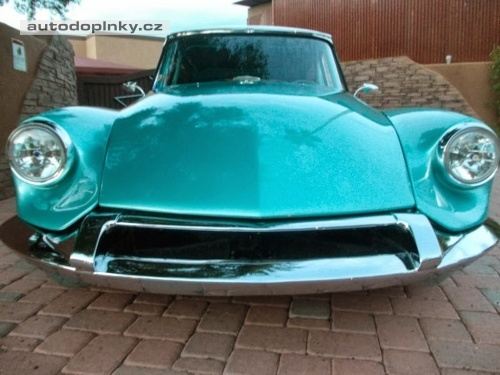Citro�n DS s motorem Corvette