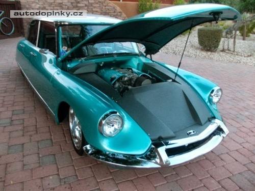 Citro�n DS s motorem Corvette