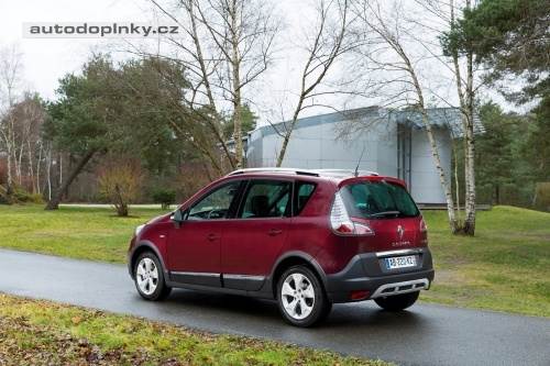 Renault Scenic XMOD � pry� z m�sta