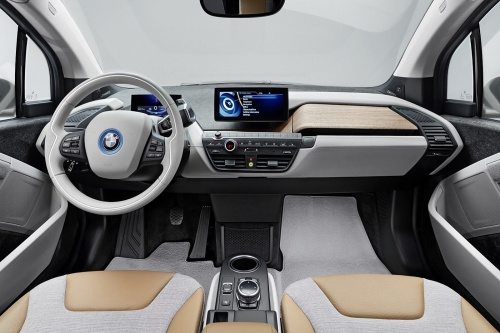 BMW potvrdilo nov� model pro IAA