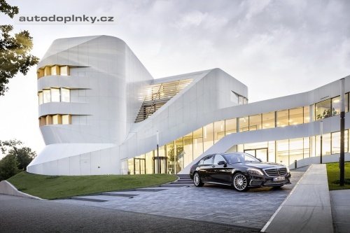 Mercedes S 65 AMG � V12 621 kon�
