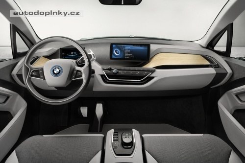 Sto tis�c lidi chce testovat BMW i3 EV