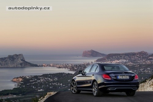 Mercedes-Benz t��dy C v nov�m