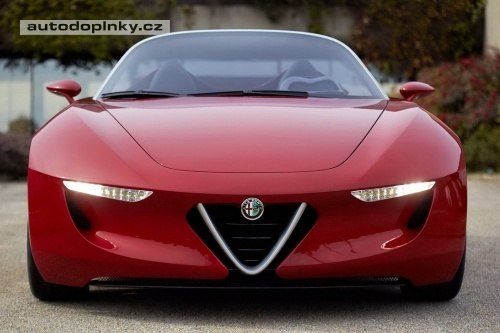 Alfa Romeo Spider jako dvoj�e MX-5