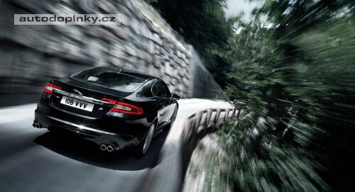 Jaguar p�edstavuje XFR