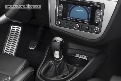 Nov� Leon Cupra R