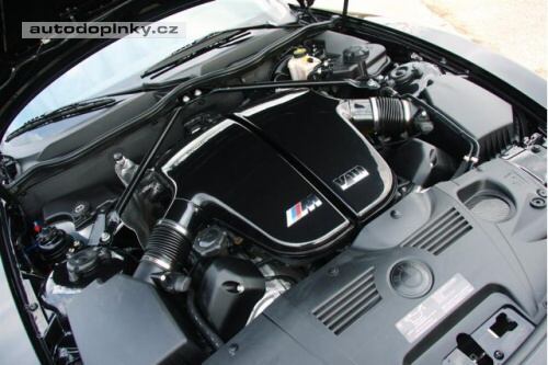 Manhart odhalil Z4 s 550 ko�mi