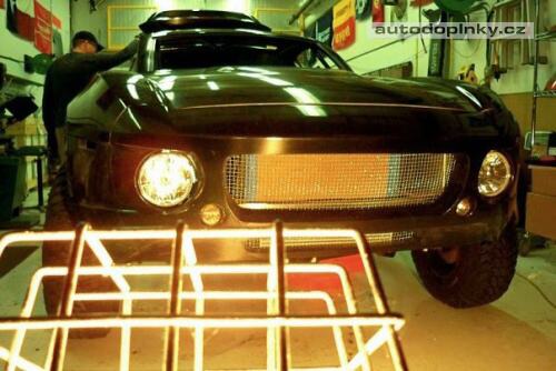 Rally Fighter: ujet� projekt