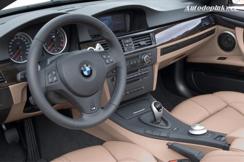 BMW M3 shodilo st�echu