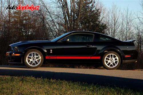 Ford Mustang GT 500 speciál