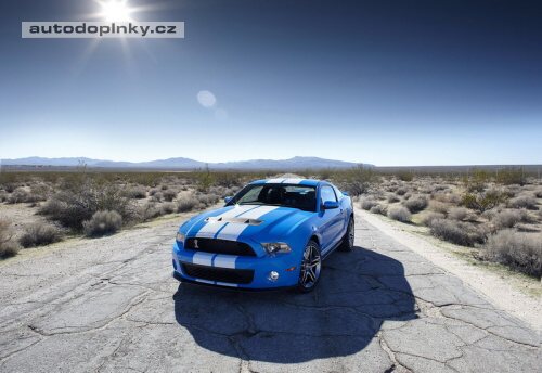 Ford Mustang GT 500 v novém