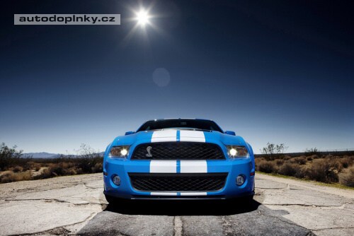 Ford Mustang GT 500 v novém