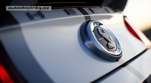 Ford Mustang GT 500 v novém