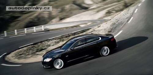 Jaguar představuje XFR
