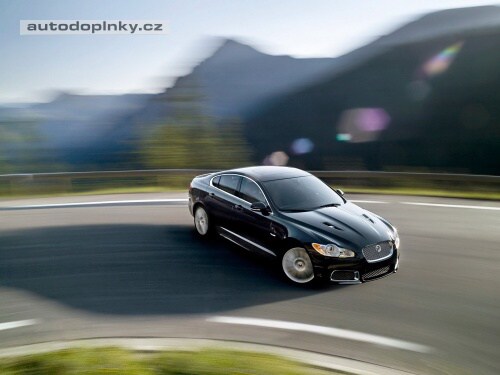Jaguar představuje XFR