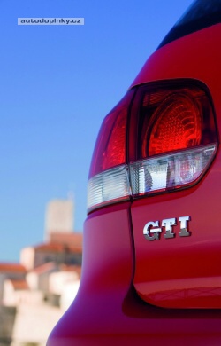 VW Golf GTI - oficiální fotky
