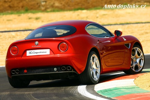 Příští 8C na podvozku Ferrari