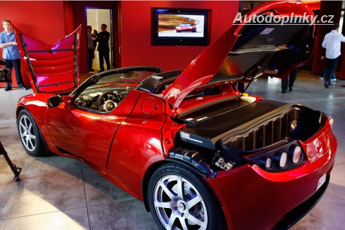 Tesla otevřela showroom
