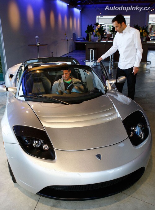 Tesla otevřela showroom