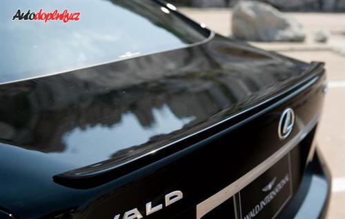 Lexus LS460 ve verzi SF46K
