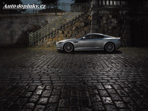 Aston Martin DBS pro muže s velkým M
